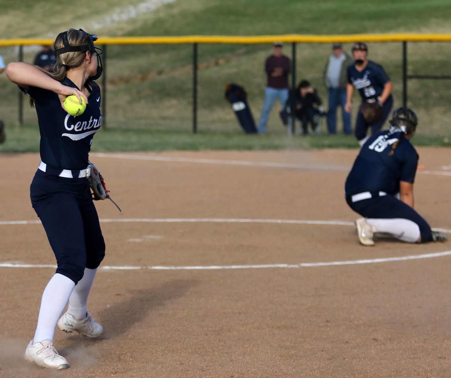 Class 4 sectional softballl: Francis Howell Central 17, Pattonville 3